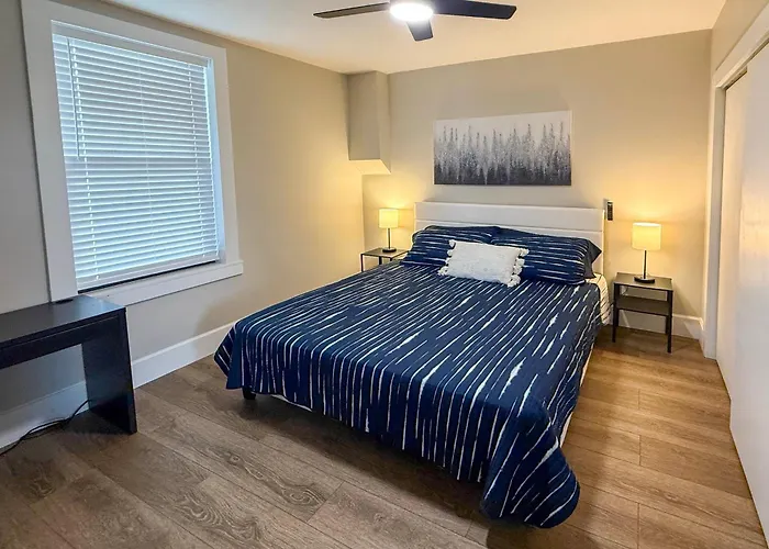 Remodeled Home: 14 Mi To St Louis Holiday home Columbia